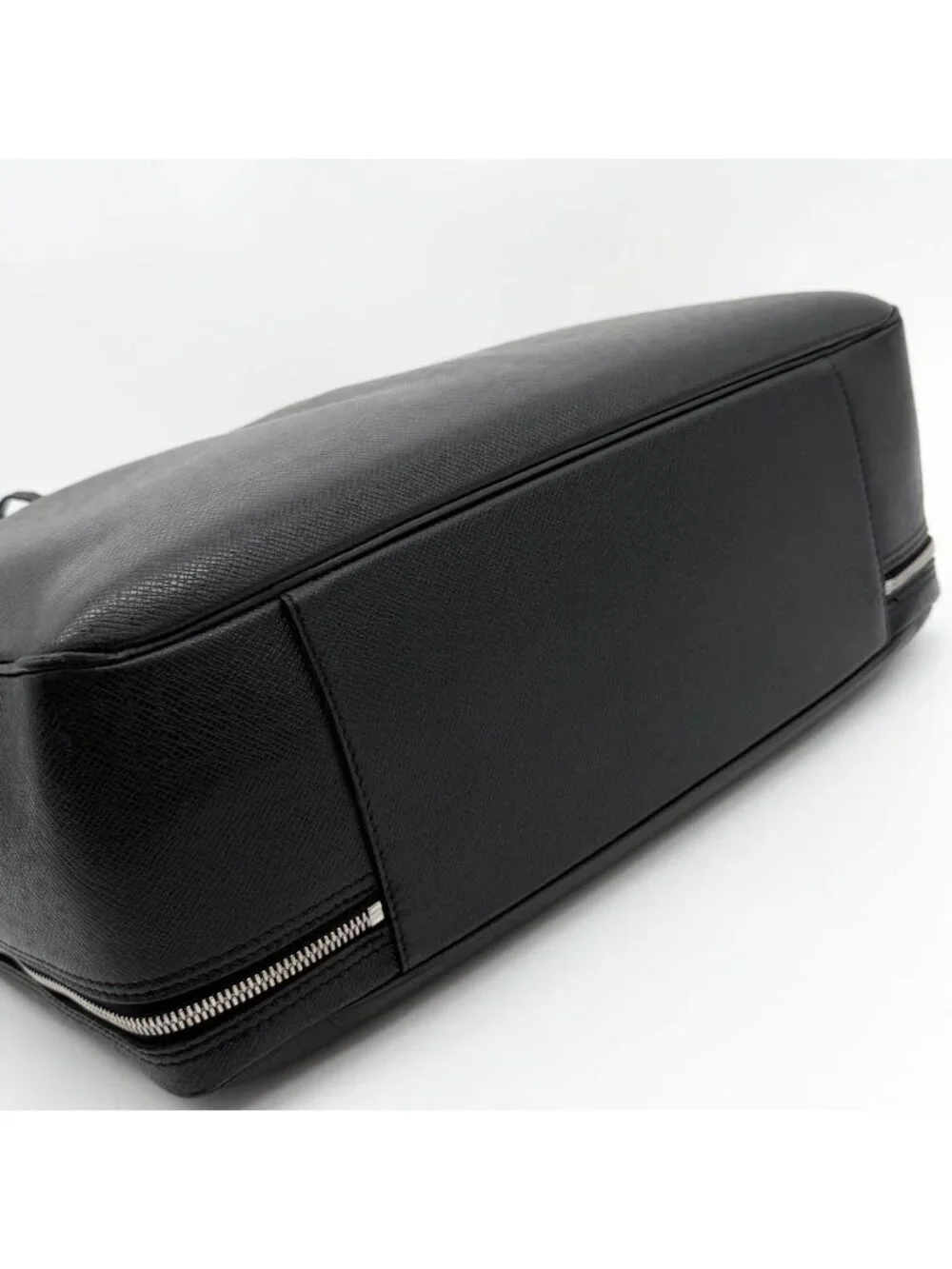 Louis Vuitton Briefcase Taiga Alexander Neo Igor